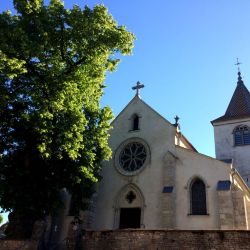 Eglise et tilleul Fresne.JPG